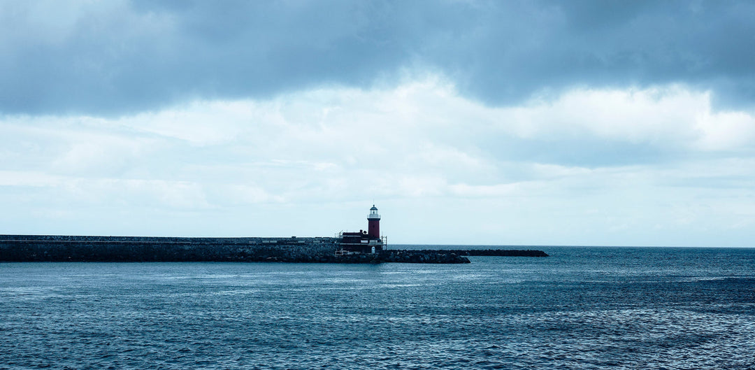 Using a Sextant for Coastal Navigation in Small Boats
